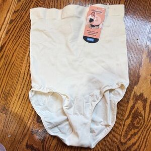 New Shapermint Beige High-Waisted Ladies shaper panty great for under dresses.